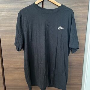 Nike Basic Women's T-Shirt (black)